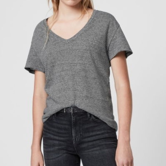 All Saints MIA LIN STRIPE TEE NWOT Black and White Striped V-Neck Size Small - Picture 1 of 9